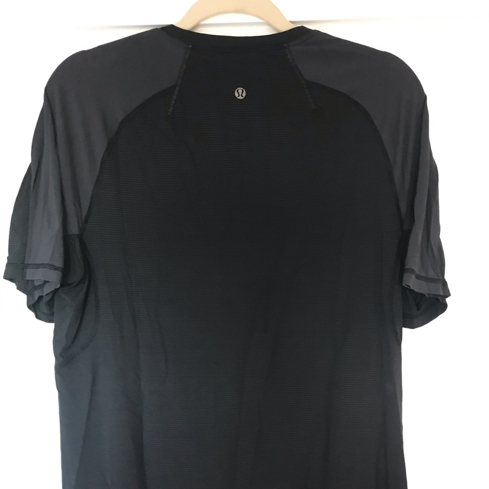 lululemon Short Sleeve Tee *Silver* M Black
